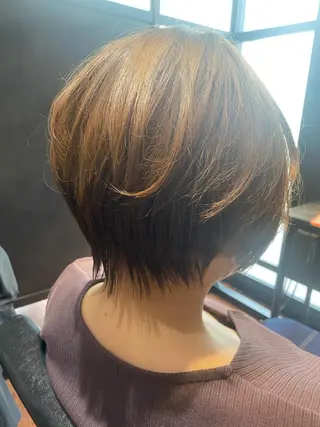 ショート カラー N° Elune MIYUUのヘアスタイル