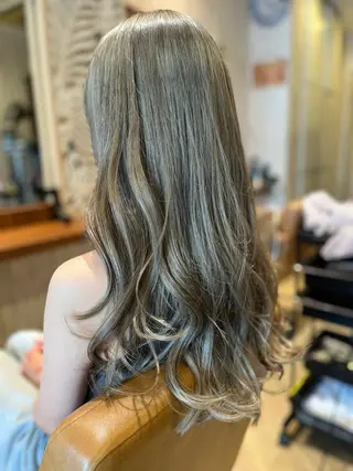ロング Hair Salon Alba所属・宇都宮市ブリーチ/ 縮毛矯正専門Albaのヘアスタイル