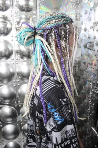 ロング カラー ヘアアレンジ haco+所属・🌈派手髪エクステ ブレイズ🌈ひろとのヘアスタイル