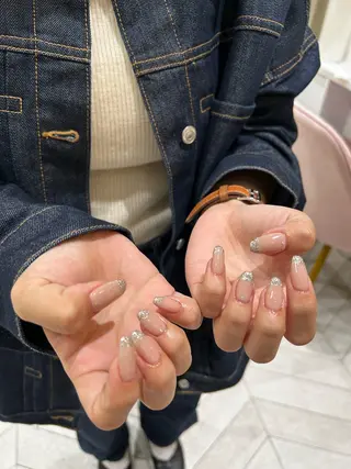 ネイル ꪆৎ平行アーチ ྀི ワカナの眉毛・アイブロウイメージ