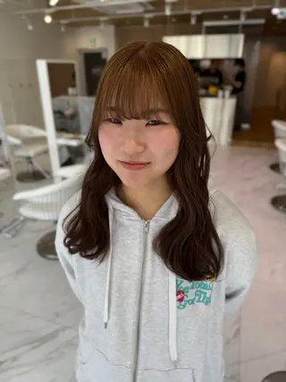 ロング カラー マイ/カットモデル /暖色カラーのヘアスタイル