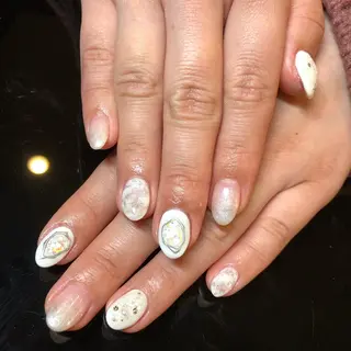 ミディアム ネイル 💎ビューティサロン 湘南　RIRAN💎のネイルデザイン