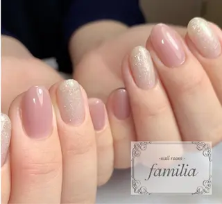 ネイル -nailroom- familiaのネイルデザイン