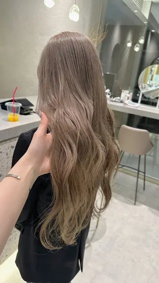 ロング カラー 高松 沙耶のヘアスタイル