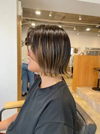 ショート 【白髪ぼかし】 愛甲竜佑のヘアスタイル