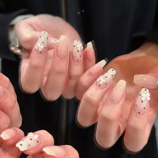 ネイル fein. Matsuri🎀のネイルデザイン