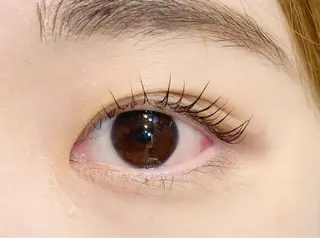 ショート ネイル マツエク・マツパ アイブロウ 𓊆ᶠᵉᵉʸ𓊇 ᶜᴴᴵᴴᴬᴿᵁのマツエク・マツパデザイン