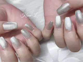 ネイル 芦辺 香奈のネイルデザイン