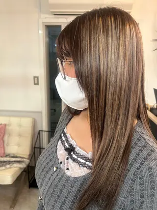 セミロング カラー デザインカラー🌈 メイク💄ヒカリ🌟のヘアスタイル