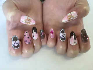 ネイル 💎🐰 saki. m 🐰💎のネイルデザイン