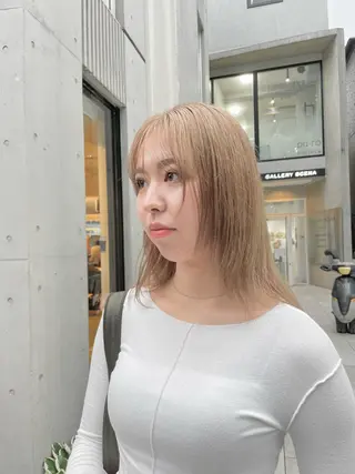 ミディアム カラー ザクザクレイヤー 🍀/ブリーチ/小田のヘアスタイル