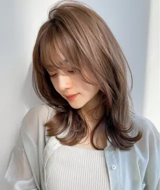 ミディアム Heya所属・たしろ まなみのヘアスタイル