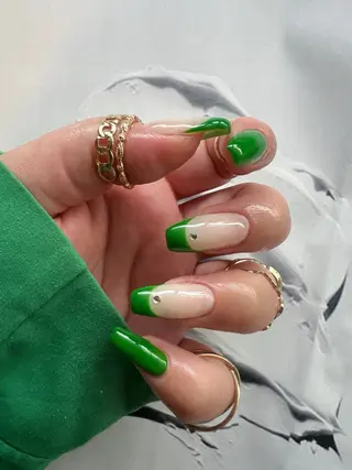 ネイル Cleo伏見 Ellysのネイルデザイン