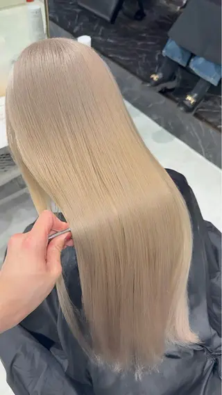 カラー 【🦋ハイトーンリタ ッチ🦋】ENAのヘアスタイル