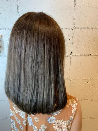 ミディアム カラー hair lucia所属・北村 まこのヘアスタイル