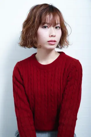 ショート カラー パーマ ヘアアレンジ ネイル マツエク・マツパ アイブロウ Chic シックのヘアスタイル