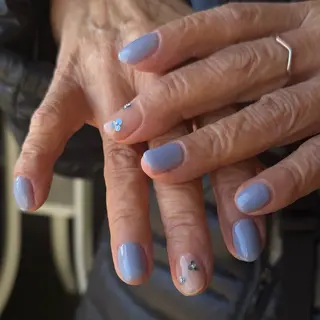 ネイル 藤村 美玖のネイルデザイン