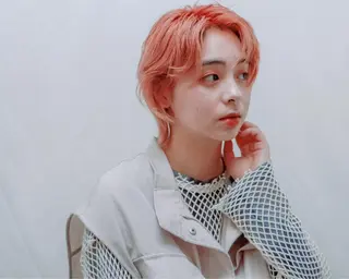 セミロング 🍀透明感抜群🍀/ ハイトーンカラーのヘアスタイル