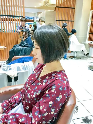 ショート カラー テラモト カズヨシのヘアスタイル