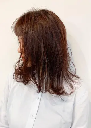 セミロング 💫カットはなんでも 得意です✂️のヘアスタイル