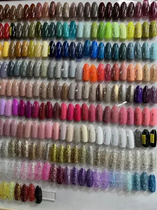 ネイル Aglaia🌸 DENのネイルデザイン