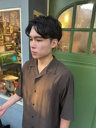 ショート パーマ メンズ 清水千優/パーマ/透 明感カラー/メンズのヘアスタイル