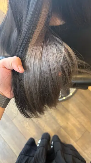 ロング カラー ヘアアレンジ chacha blanc元山のヘアスタイル