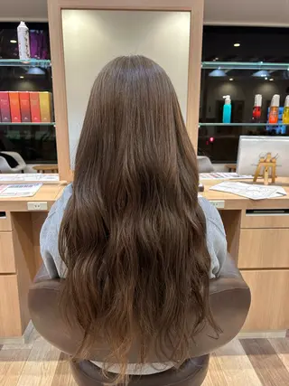 ロング Dali 新さっぽろ店所属・前川 紗のヘアスタイル