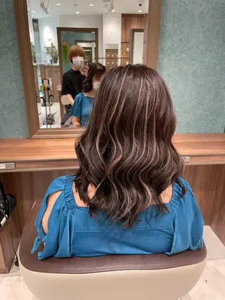 セミロング カラー ヘアアレンジ 🇰🇷韓国ヘア★ 副店長.쿠리타⭐︎のヘアスタイル