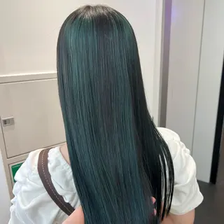 ロング カラー 🌼動き×透明感🩵 ハイトーン/ナナのヘアスタイル