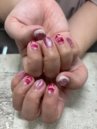 ネイル MAXKELLY EMIのネイルデザイン