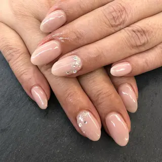 ネイル esNail&eye イーズネイル＆アイのネイルデザイン