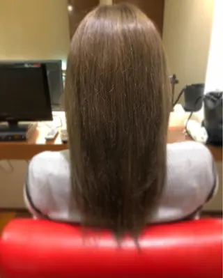 ロング カラー 松永 果菜のヘアスタイル