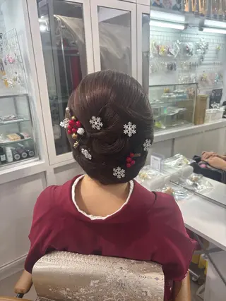 ヘアアレンジ beauty  salon laera所属・垢抜けヘアメイク職人 💄甲斐恵和のヘアスタイル