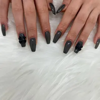 ネイル y'sbeauty天王寺店所属・y'sbeauty 天王寺店のネイルデザイン