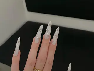 ネイル Momo 🤍のネイルデザイン