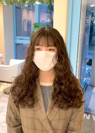 ロング パーマ 大石 陽菜のヘアスタイル