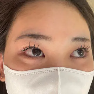 マツエク・マツパ Fabulas所属・ayumi/似合わせ トレンド/束間🪽のヘアスタイル