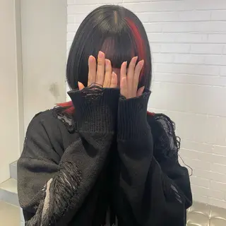 ミディアム カラー HIKARI🐈‍⬛ レイヤー×デザインのヘアスタイル