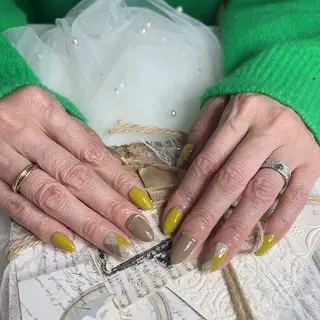 ネイル Fairyフェアリーネイルサロン所属・Nail Hibi サロンのネイルデザイン