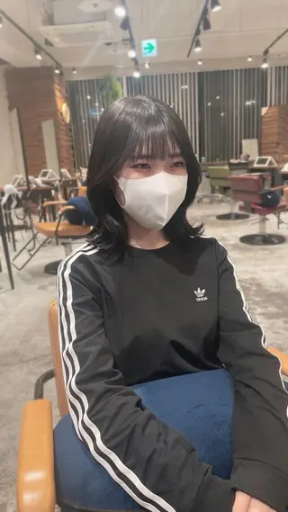 ミディアム カラー kiti SAKAE所属・のり/顔まわり/韓国 /レイヤーカットのヘアスタイル