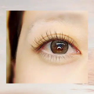 マツエク・マツパ U_la所属・U_la [ウーラ] 片岡の眉毛・アイブロウイメージ