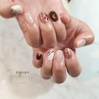 ネイル nailatelier nijiiro.所属・nijiiro🌈 サトウのネイルデザイン