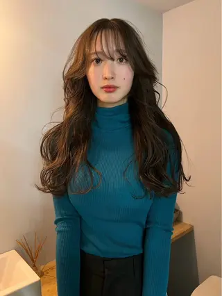 ロング runa/パーマ /ブリーチモデルのヘアスタイル