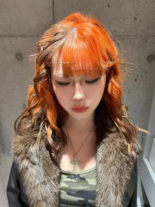 セミロング カラー ヘアアレンジ 原宿・デザインカラー YUI🤍ྀིのヘアスタイル