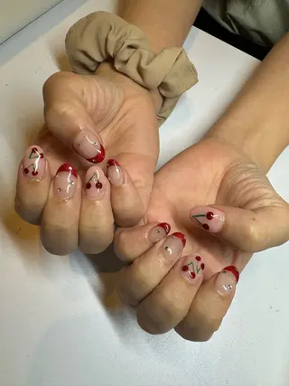 ネイル 濱岡 咲のネイルデザイン