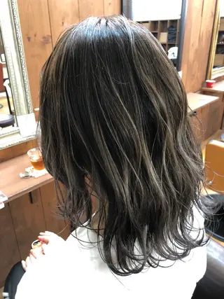 セミロング カラー IROHA所属・髪質改善縮毛矯正なら ✨伊藤佳祐✨のヘアスタイル