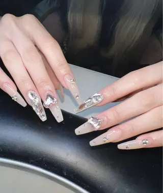 ネイル Lee Nailsのネイルデザイン