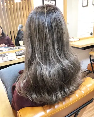 セミロング カラー ヘアアレンジ 遠藤 拓馬のヘアスタイル