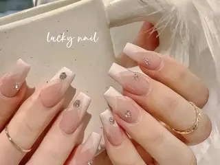 ネイル ラッキーネイルサロン 西川口東口店のネイルデザイン